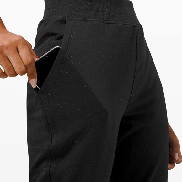 Lululemon LA Warm Down High-Rise Jogger - Picture 5 of 12